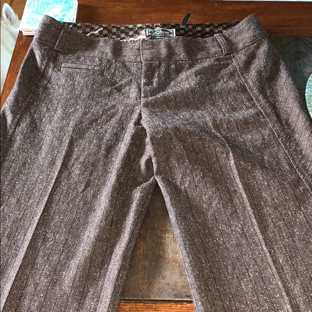 Guess 29 X 32” inseam dress pants flare